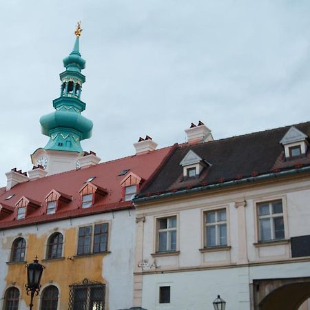 Old Town 1 Bdr, A/C, W/Parking Apartment Братислава Екстериор снимка